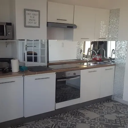 Au De Cagnes Apartment *
