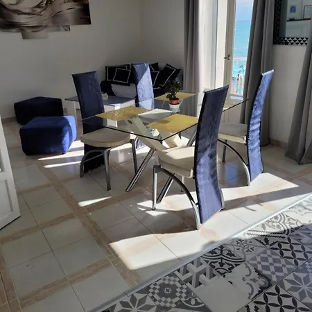 Au De Cagnes Apartment