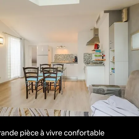 Au De Cagnes Apartman *